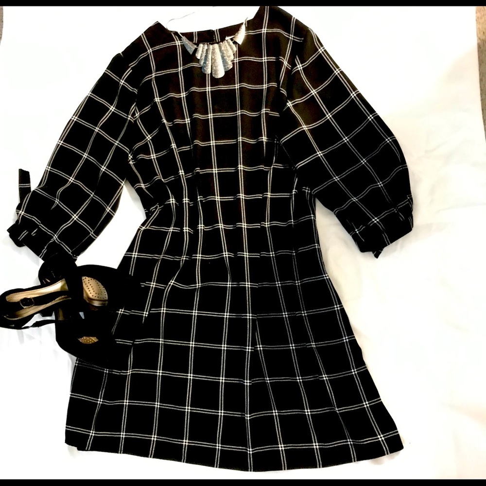 Cute Above the knees Dress